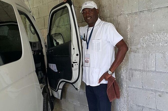 Private One-Way and Roundtrip Airport Transfer to Montego Bay Hotels - Meeting the Driver at MBJ: Simple, but Plan for Clarity