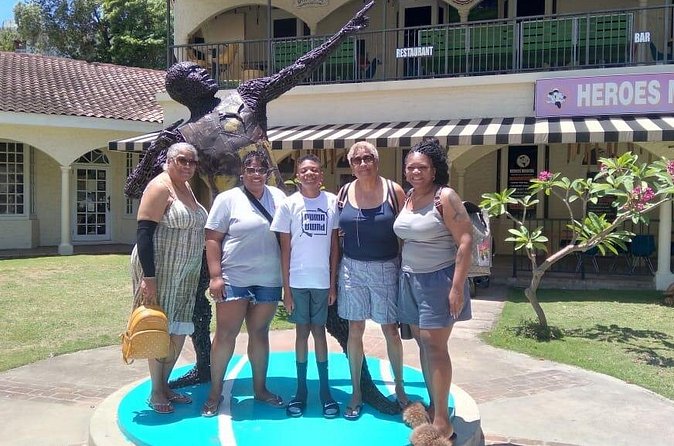 Private One-Way and Roundtrip Airport Transfer to Montego Bay Hotels - Timing: How to Think About the 30 Minutes to 1 Hour Window