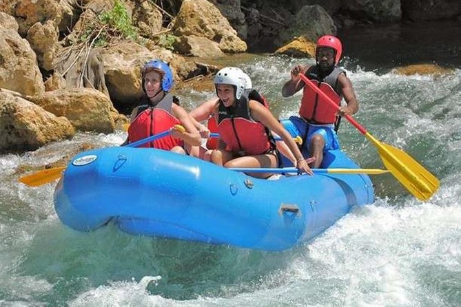 Private Rio Bueno River Adventure from Montego Bay - Bengal Bay Beach Break With Reggae and Jerk (and What to Budget)