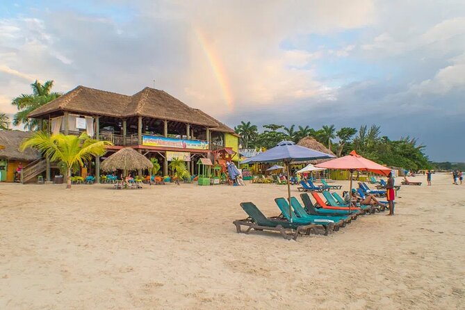 Private Tour of Negril Beach and Sunset at Ricks Cafe - Negril Lighthouse: The Fast History Stop With Big View Potential