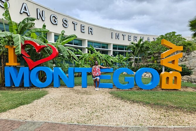 Private Transfer From Montego Bay Airport to Hotels in MontegoBay - The 15–20 Minute Ride: Comfort, Air-Conditioning, and Driver Tips