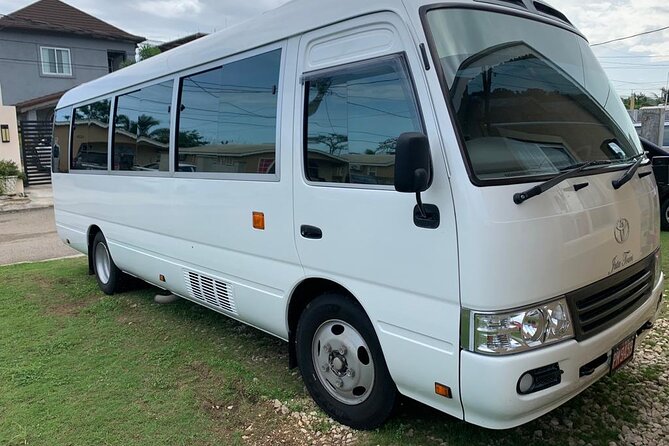 Private Transfer from Montego Bay Airport to Montego Bay Hotels - Getting From Sangster to Your Resort Without the Fumble