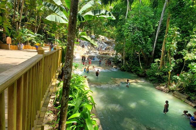 Private Transfer from Montego Bay to Dunns River Falls - The Scenic Drive: Sea Views, Chukka Cove, and Quick Options Along the Coast