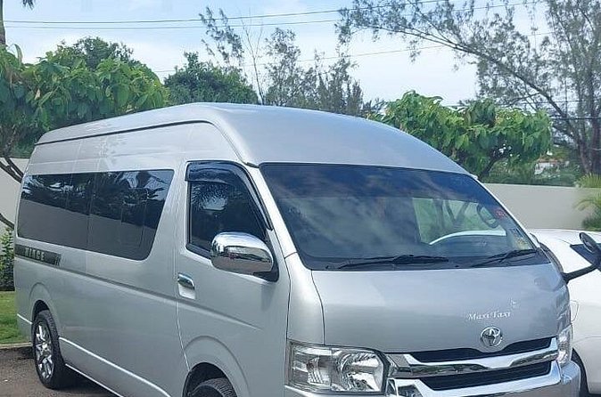 Private Transfer to Hotels in MoBay from Montego Bay Airport - Roundtrip vs One-Way: Matching Your Stay Pattern