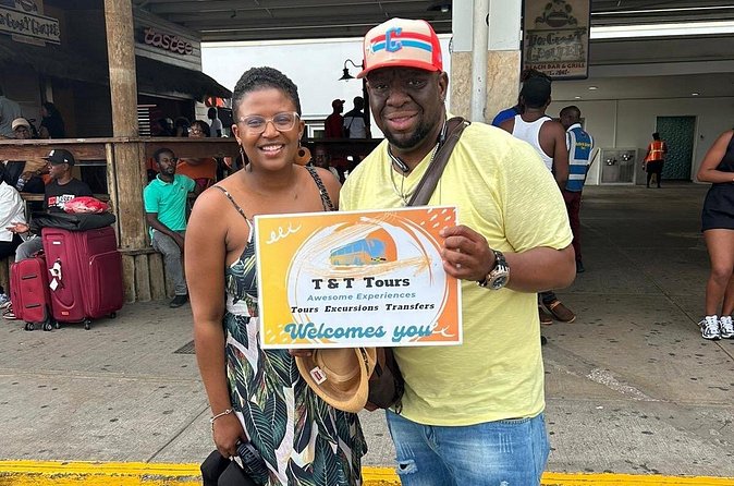 Private Transportation to and from Montego Bay Airports or Hotels - The Ride Comfort Check: AC, WiFi, Water, and a Drink