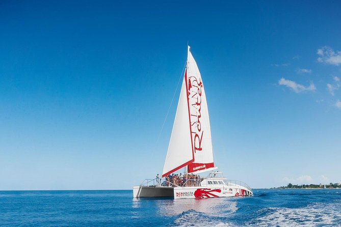 Reggae Catamaran and Snorkeling Open Bar Cruise Montego Bay - Open Bar, Appetizers, and the DJ Reggae Soundtrack