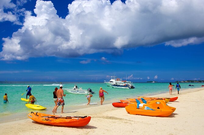 Rick s Café and Seven Mile Beach Private Tour Negril Jamaica - How to plan your day for the best beach-to-sunset flow