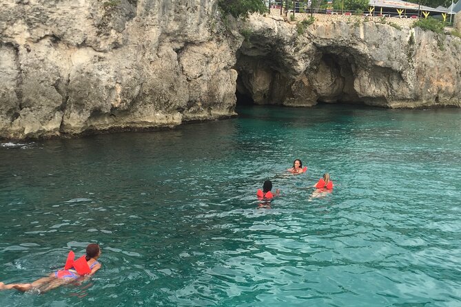 Ricks Cafe Party Cruise with Open Bar & DJ MONTEGO BAY RESORTS - Reef snorkeling: included gear, real conditions, and comfort tips