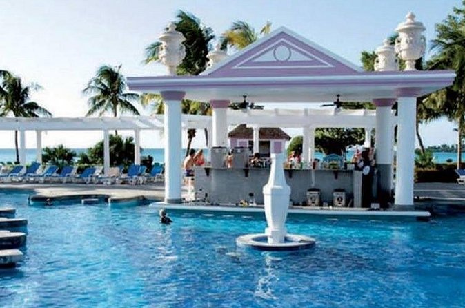 Riu Palace Tropical Bay Resort Private Airport Transfer - What the drive can be like: from quiet to on-the-road tips