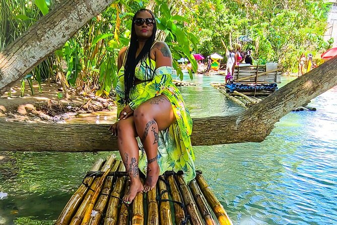 River Rafting with {Limestone Massage} & Ricks Cafe from Montego Bay - Rick’s Cafe: music, food, and the 40-foot cliff-jump show