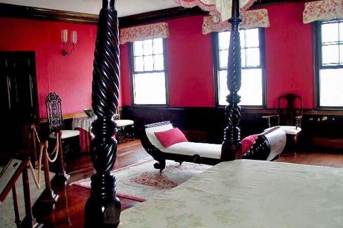 Rose Hall Great House and Montego Bay Tour - St James Parish Church: a quick, respectful architecture stop