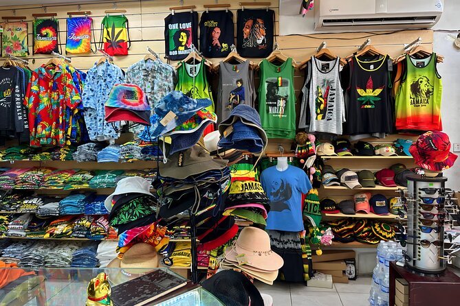 Shopping and Sightseeing Local Guided Tour In Montego Bay - How the “shopping + local sights” format works