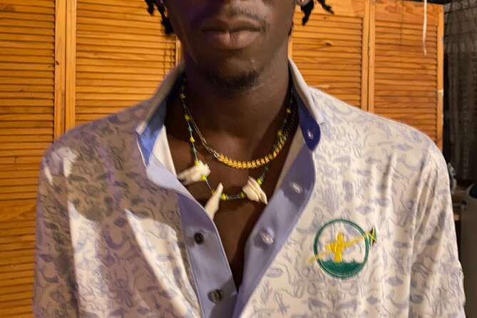 Souvenirs workshop A Mi Mek It! in Montego Bay Jamaica (FR & EN) - Plan your day around the weather (this is the real key)