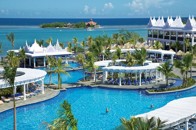 Transfer from/to Airport, Riu Reggae, Riu Montego Bay, Riu Palace - Why This Airport Transfer Works for Riu Guests